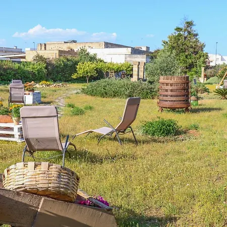 Il Giardino Di Paola Bed & Breakfast 2*