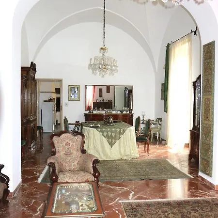 Il Giardino Di Paola Nocleg ze śniadaniem 3*